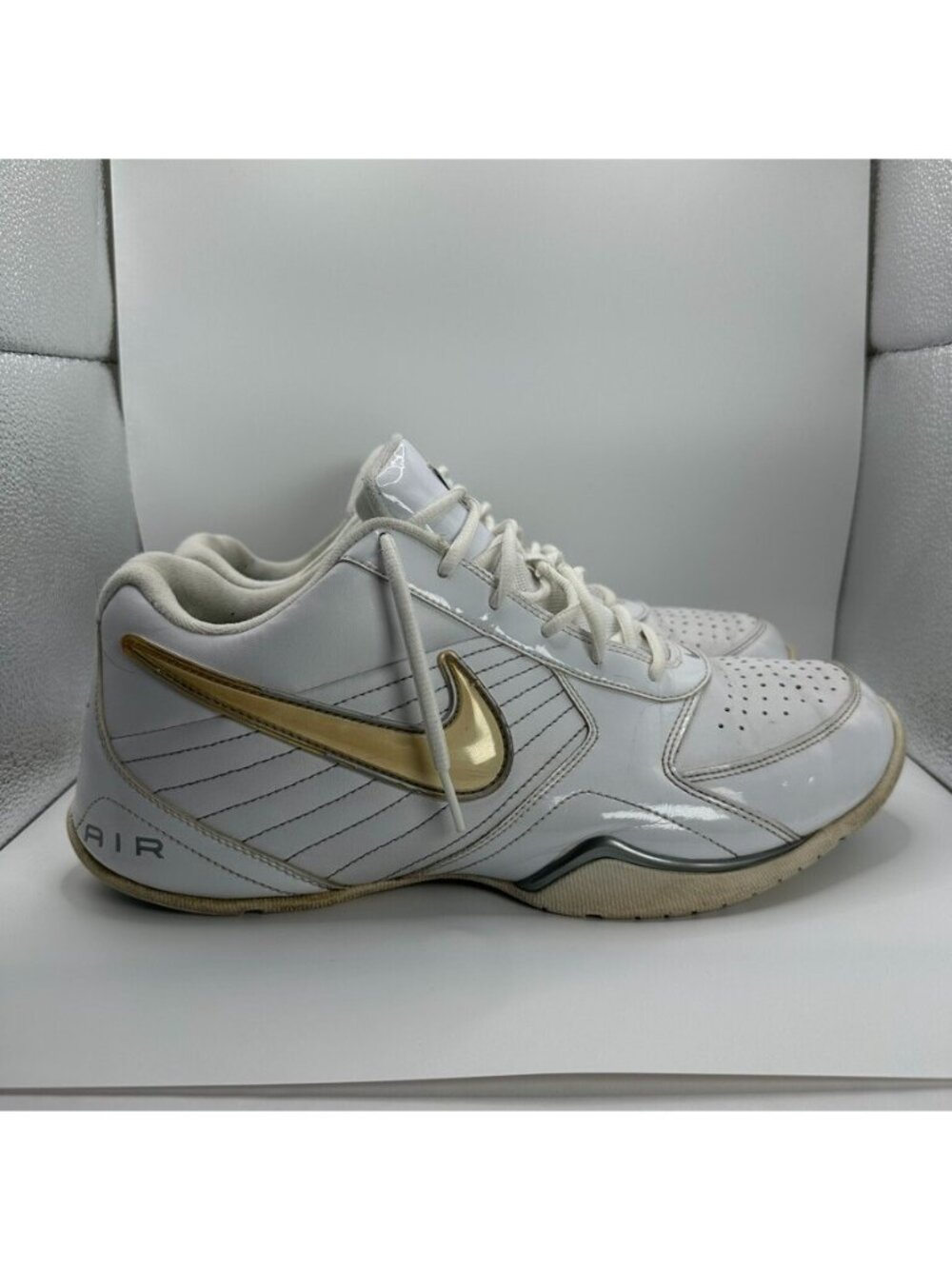 Nike Mens Air Baseline Low Basketball Shoe Mens Size 12 White 386240-111